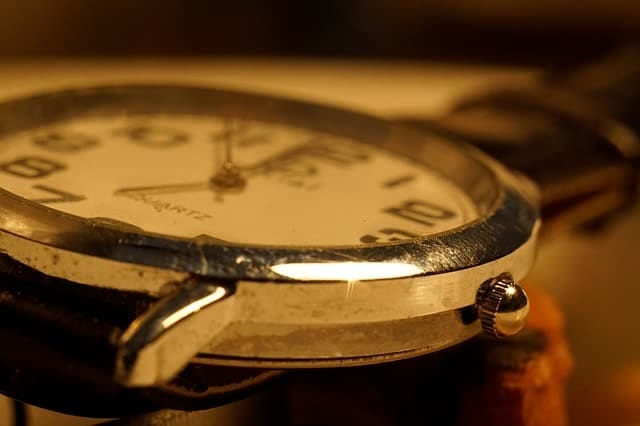 orologiaio riparatore